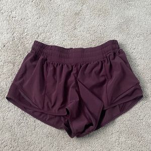 Lululemon Hotty Hot Shorts size 6